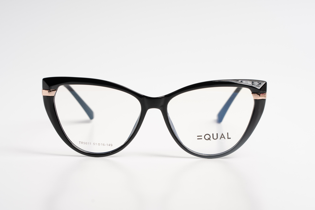 EQUAL "Noir Allure" Cat-Eye Frames: Bold & Elegant